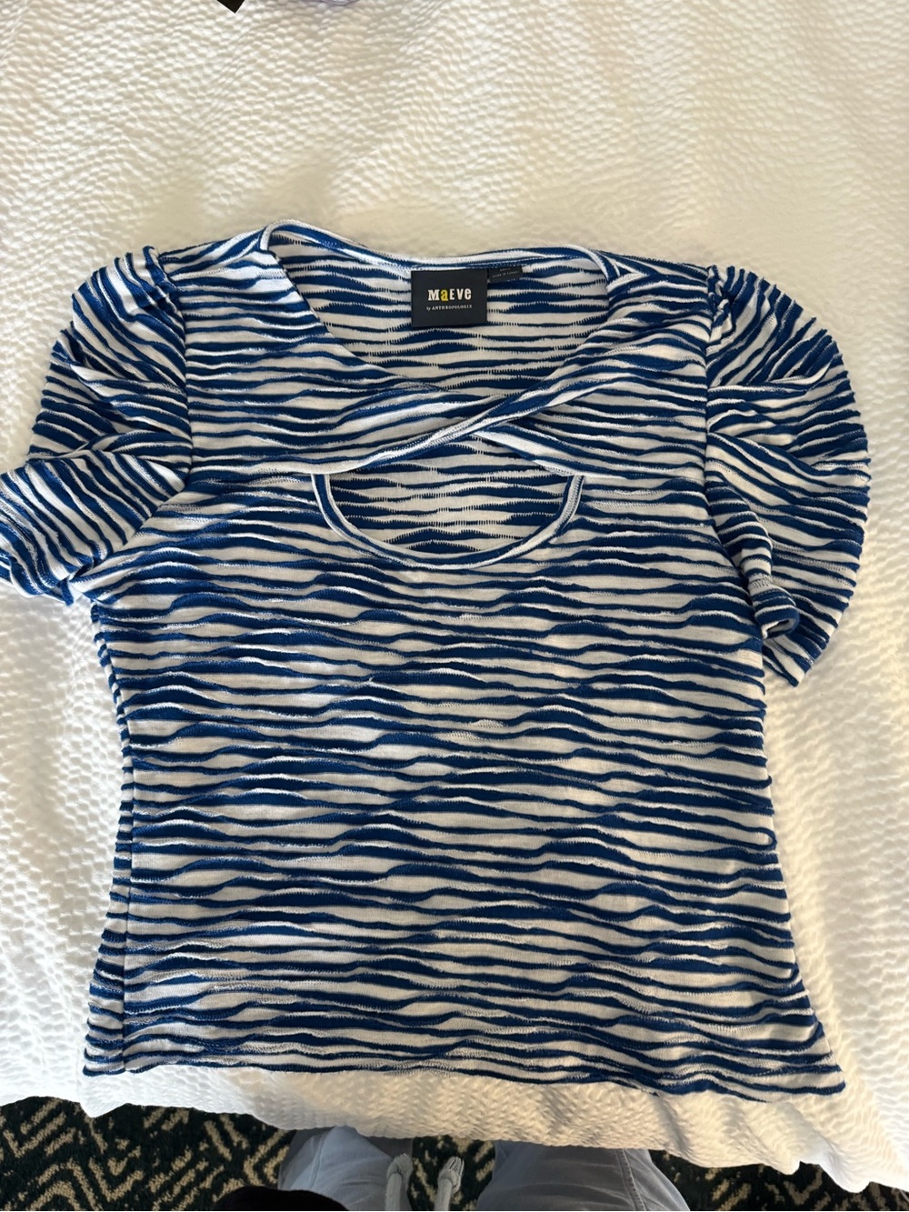 Maeve Anthropologie Blue White Wavy Stripe Cutout Puff Sleeve Top size small